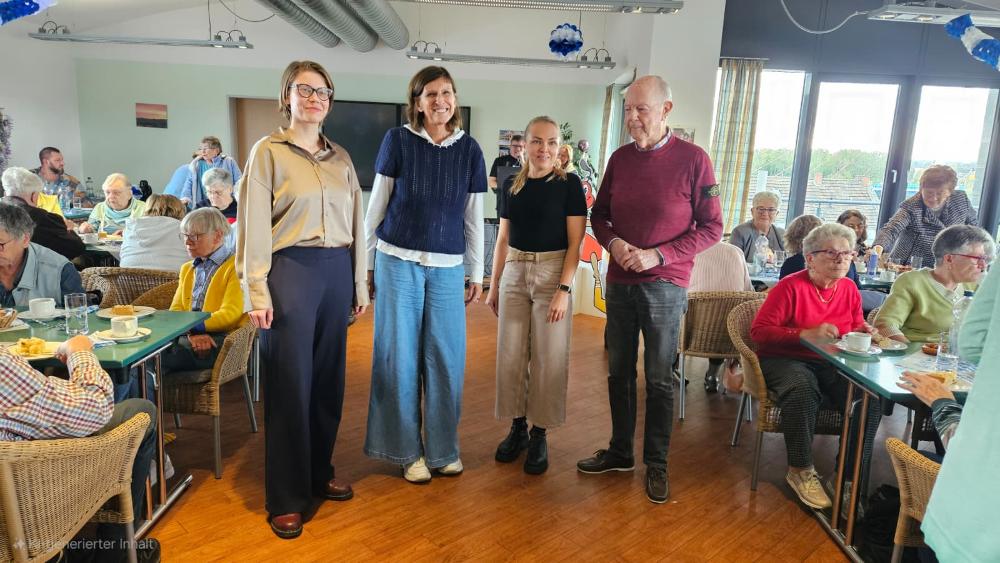 Von links: Julia Freriks, Stadtteilbüro; Dr. Sylvia Brathuhn,  LC Neuwied-Andernach; Jennifer Welker, Koordinatorin Mehrgeneartionenhaus Neuwied; Wolfgang Sulzbacher, LC Neuwied-Andernach